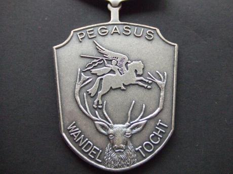 Pegasus wandeltocht 1994 ( operatie Pegasus) Dankt zijn naam aan Operatie Pegasus een gevaarlijke ontsnappingstocht tijdens de Tweede Wereldoorlog (2)